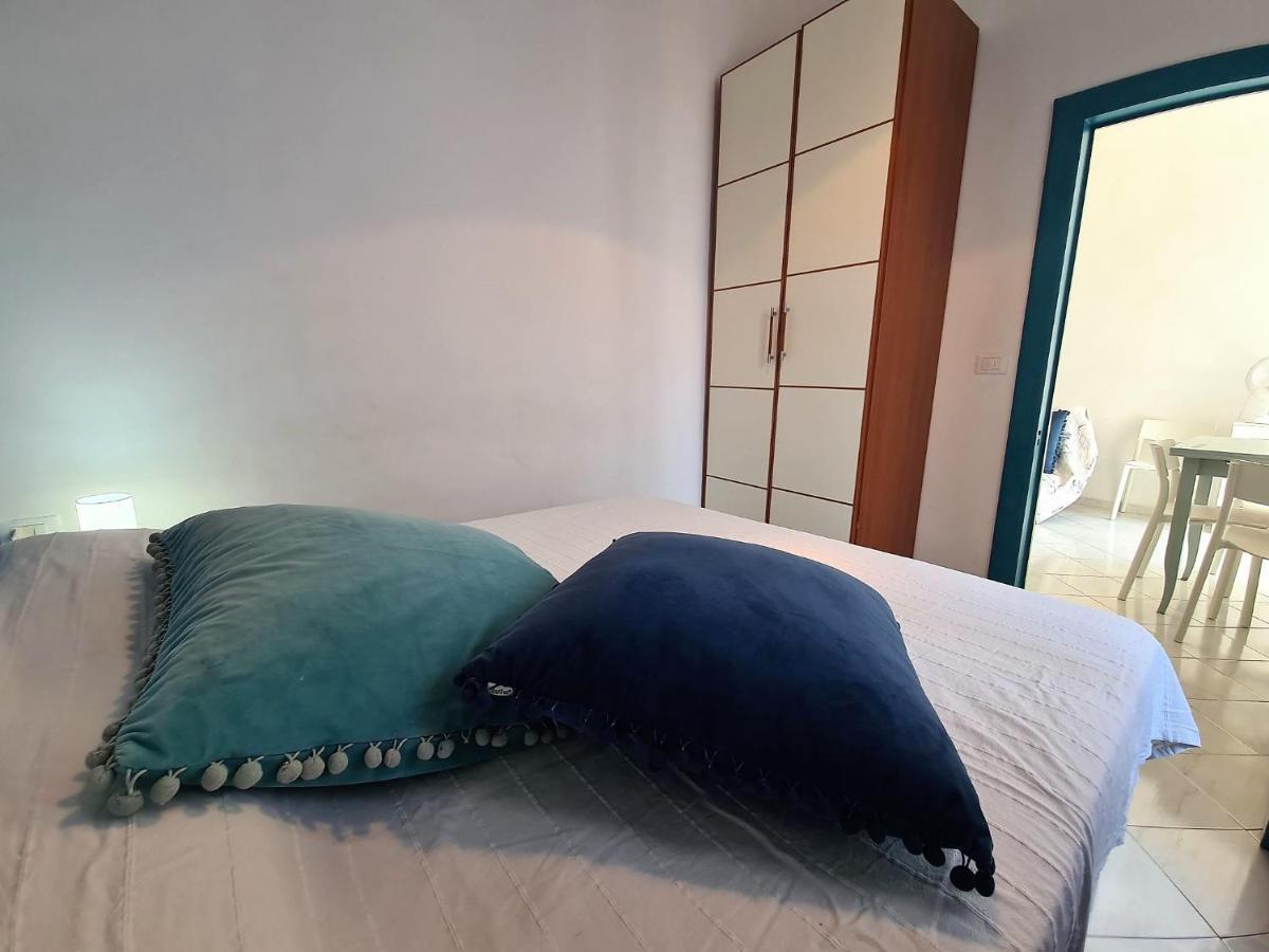 Apartamento Casa Cici A 50 Mt Dal Mare Finale Ligure Exterior foto