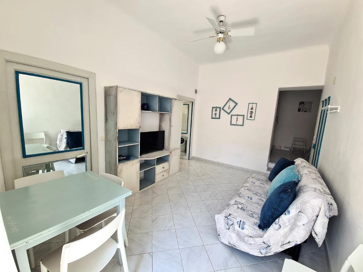 Apartamento Casa Cici A 50 Mt Dal Mare Finale Ligure Exterior foto