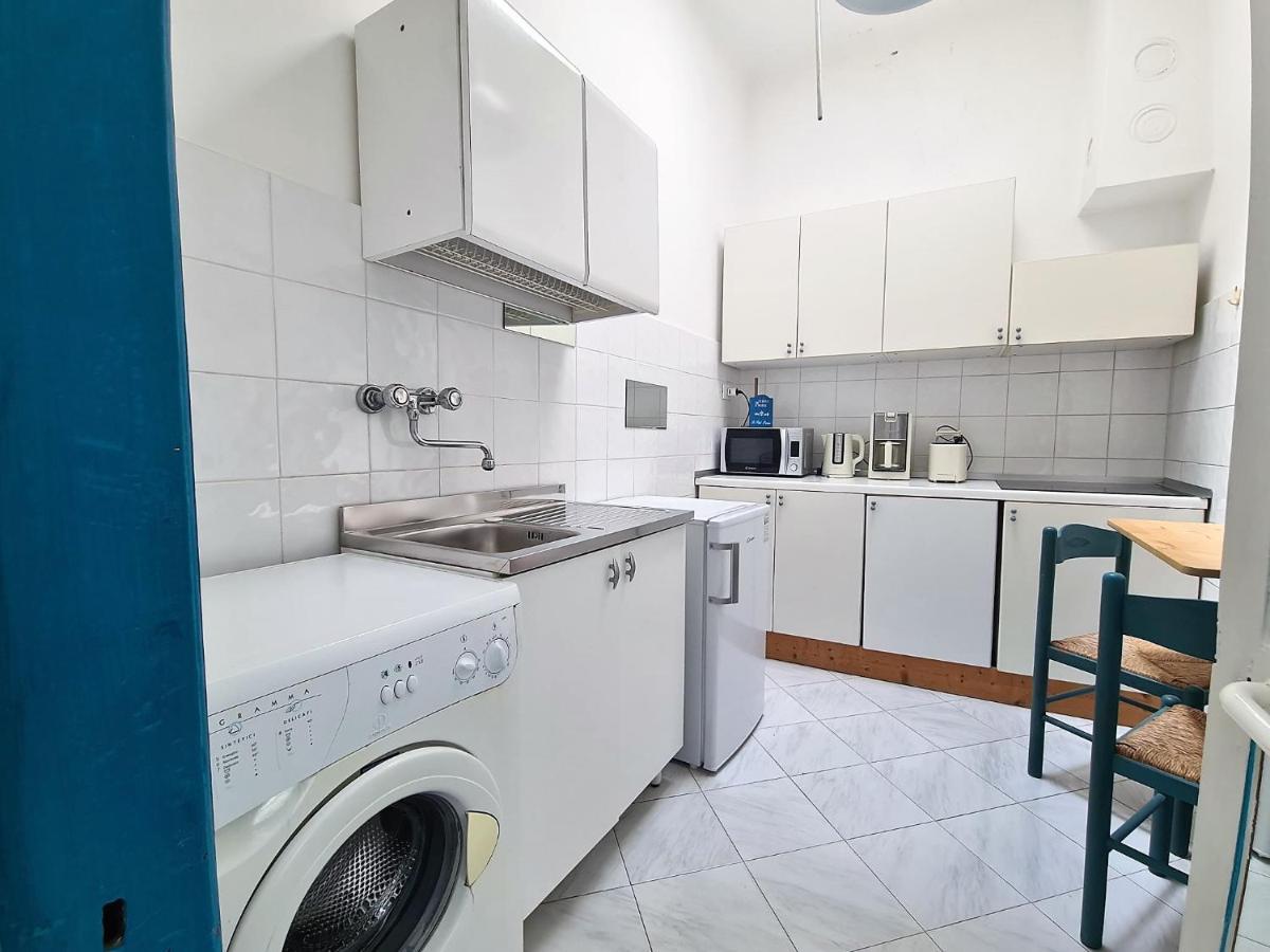Apartamento Casa Cici A 50 Mt Dal Mare Finale Ligure Exterior foto